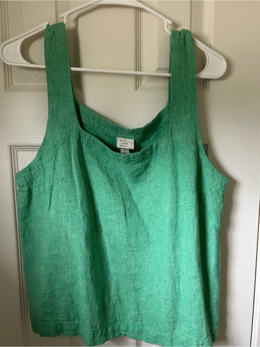 Green Linen-Blend Square-Neck Tank - Picture 1 of 3